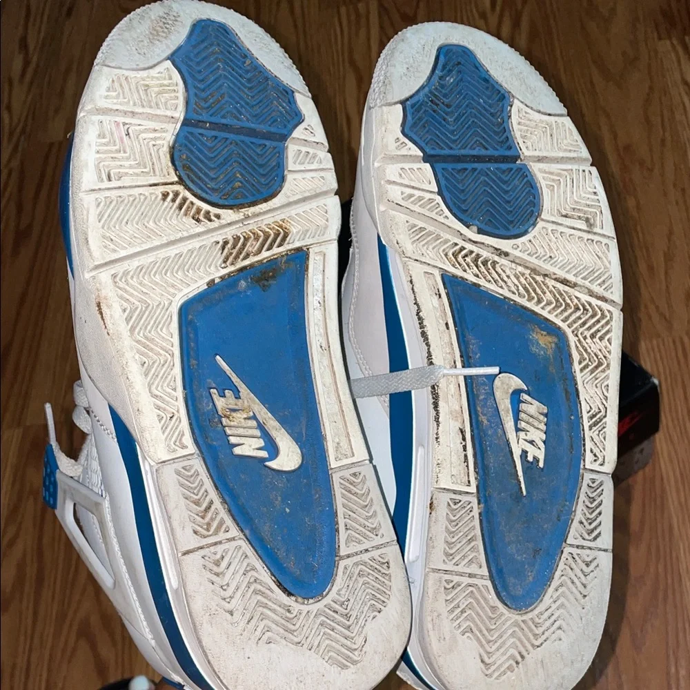 Jordan Retro 4 - Picture 5 of 6